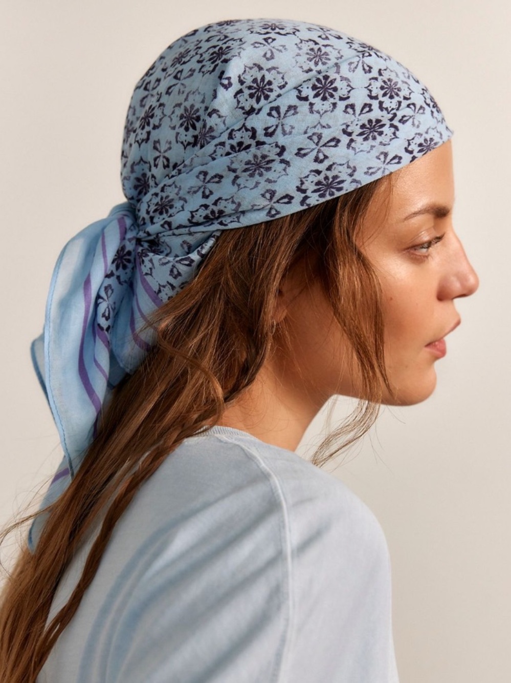 Free People Everyday Washed Tile Bandana - Picture 2 of 5